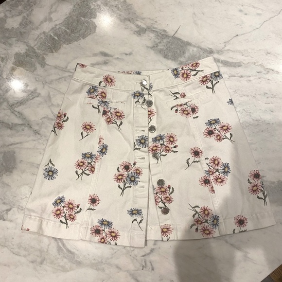 Denim skirt - Picture 1 of 3